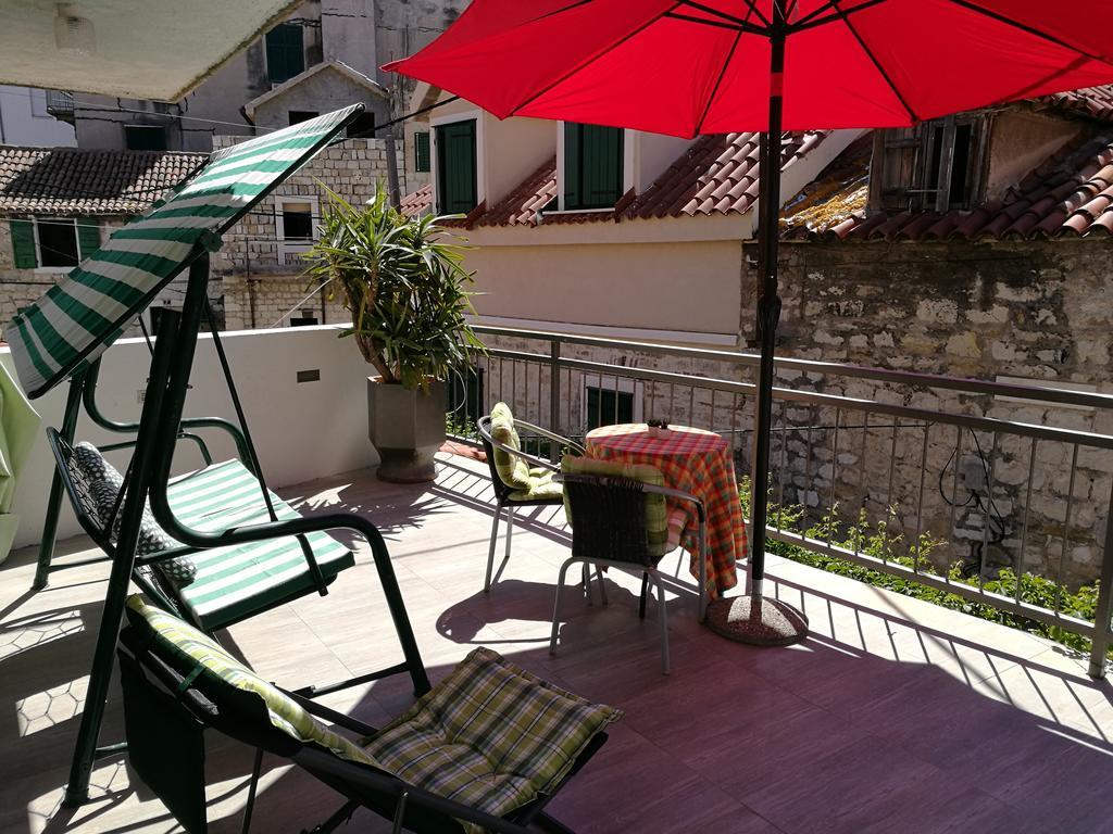 Paradise Apartment With Big Sunny Terrace In The Old Town, Few Meters From The Sea & Riva Promenade Split Extérieur photo